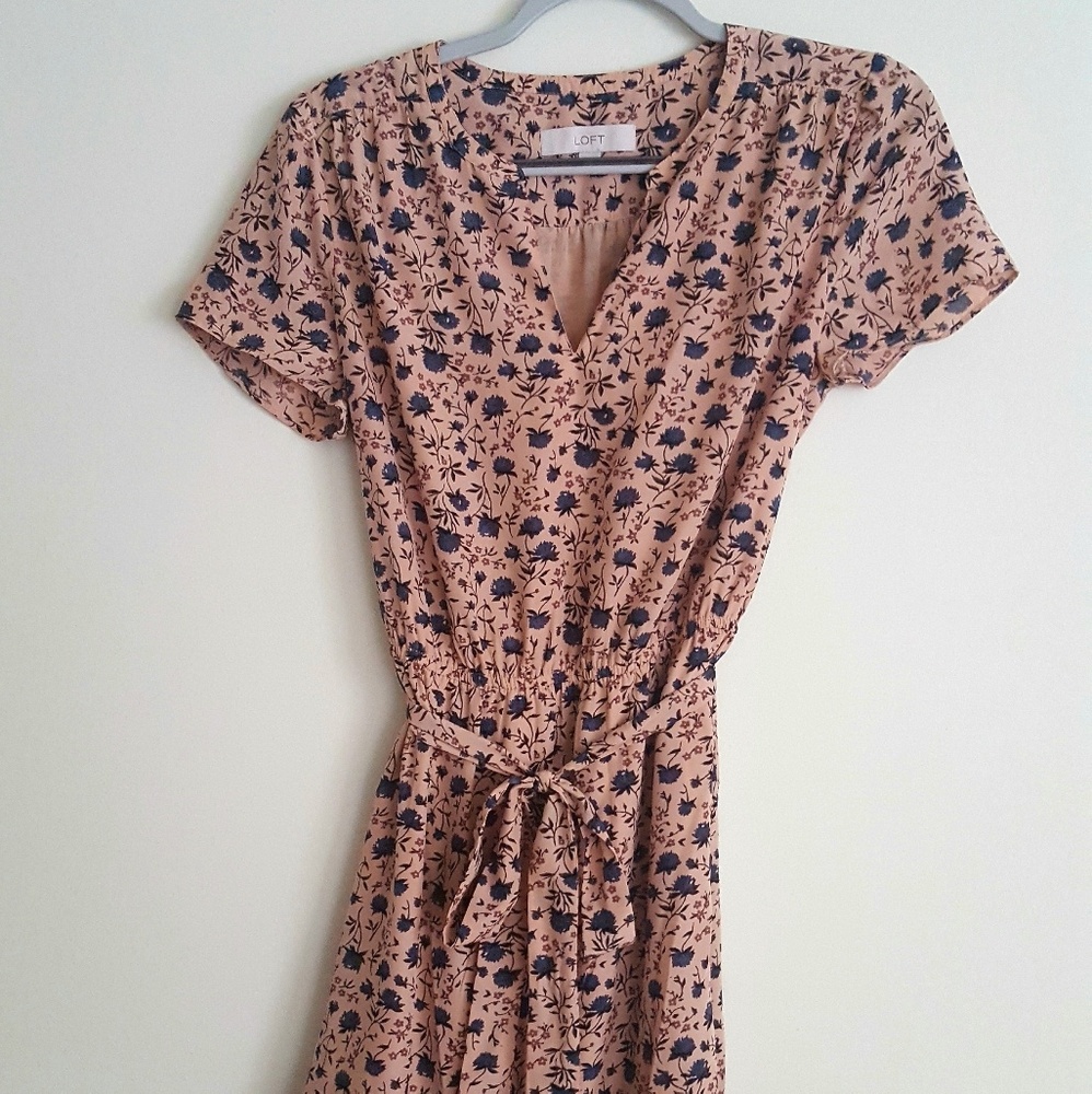 Ann Taylor LOFT Floral Dress